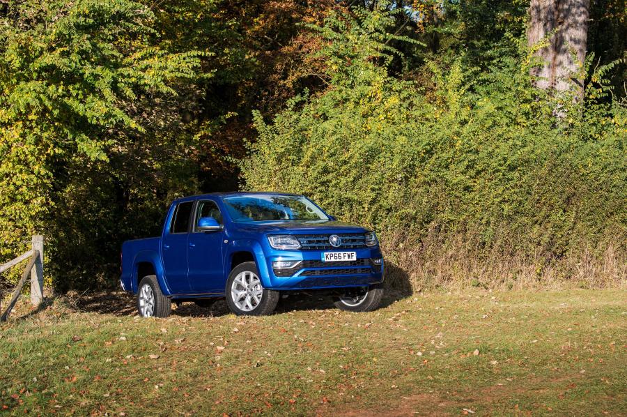  Volkswagen Amarok Double Cab 2016 года  (UK) (фото 16 из 40)